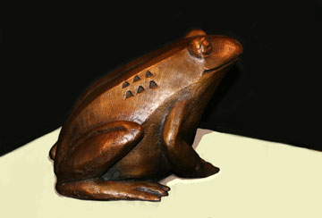 Another view of "Small Frog" bronze sculpture by Paula Zima